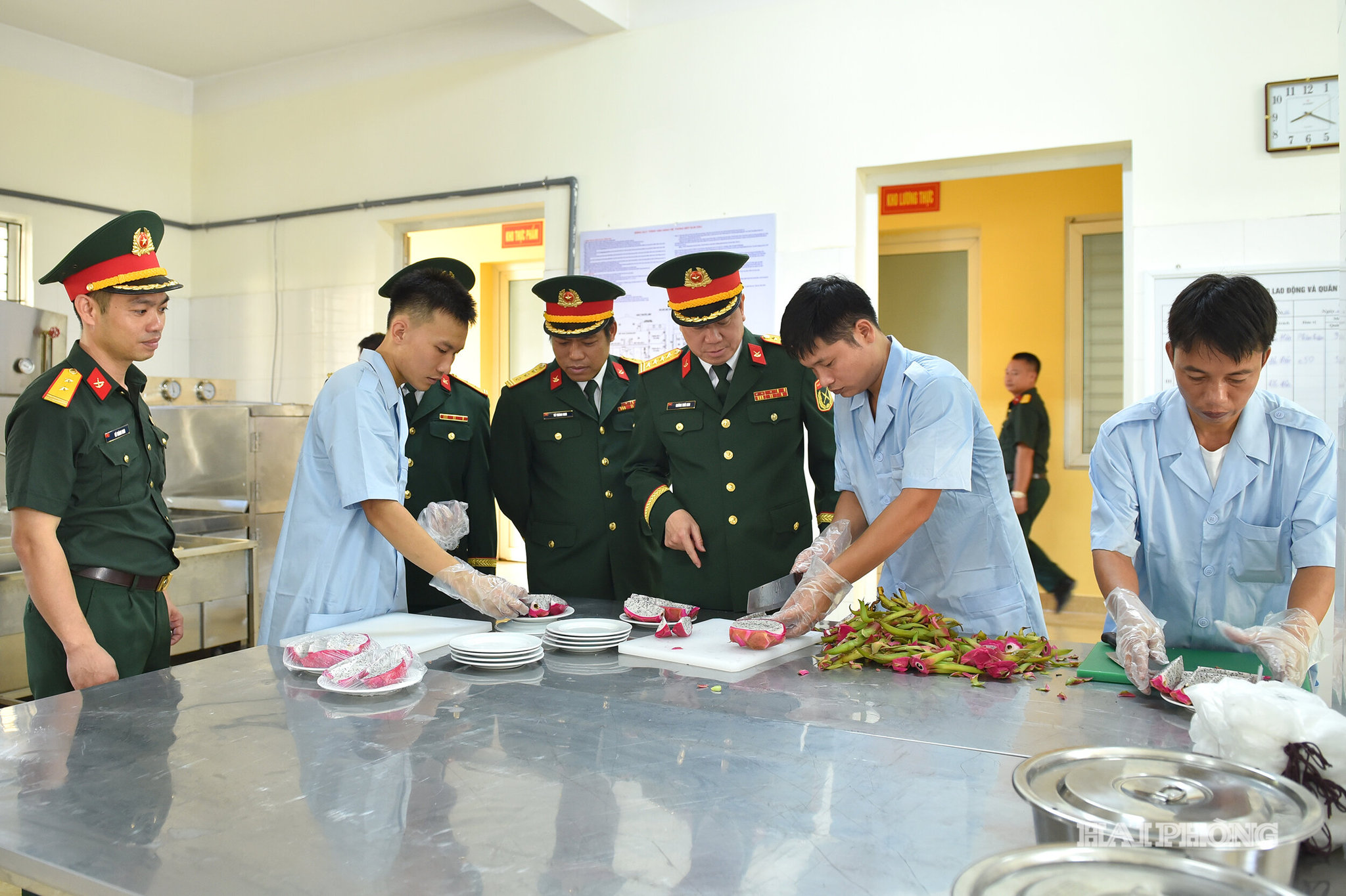 truong thieu sinh quan10