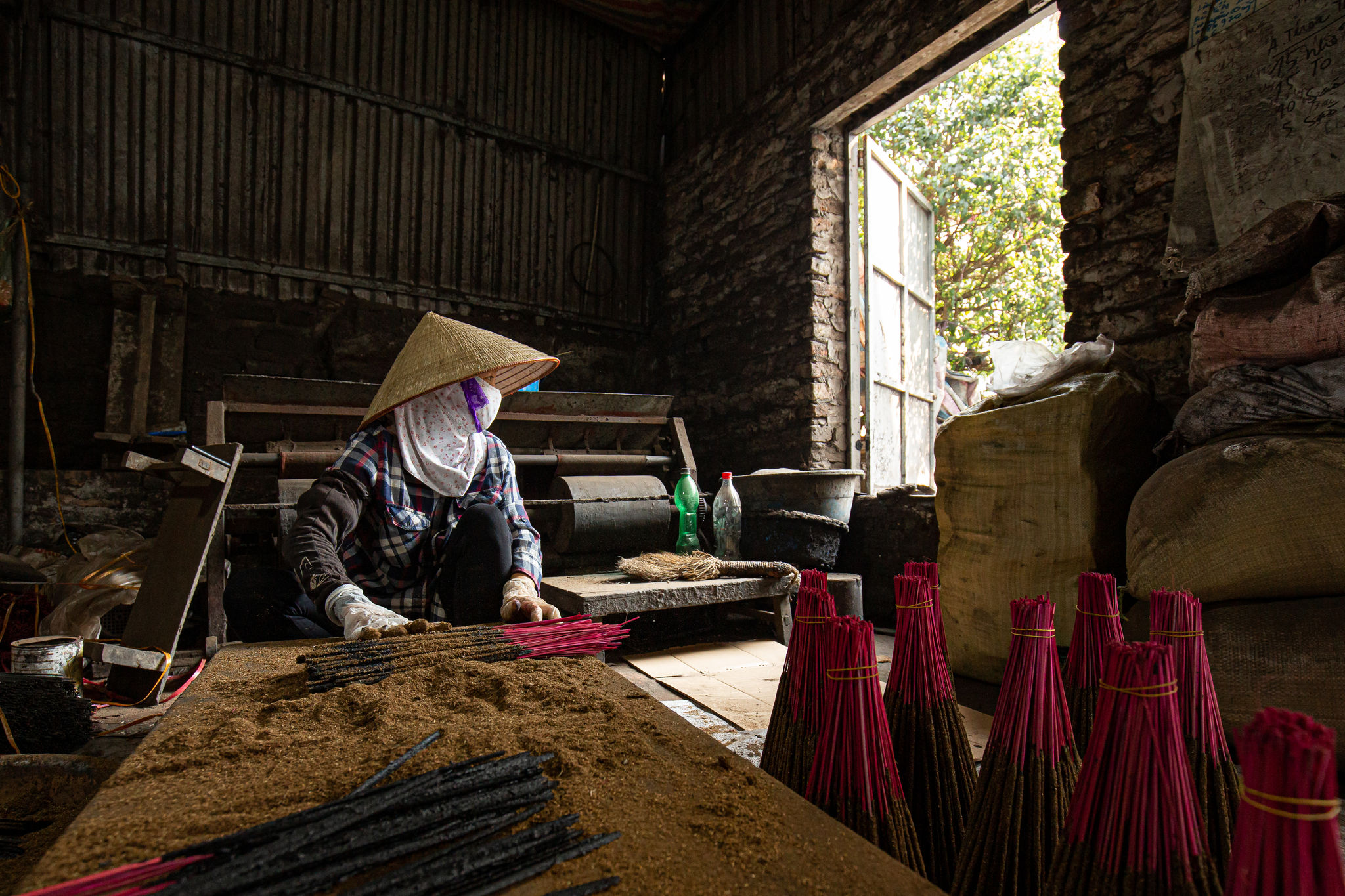 lam-huong-3-3a0d581dffb357c2e308bf881030a37c.jpg
