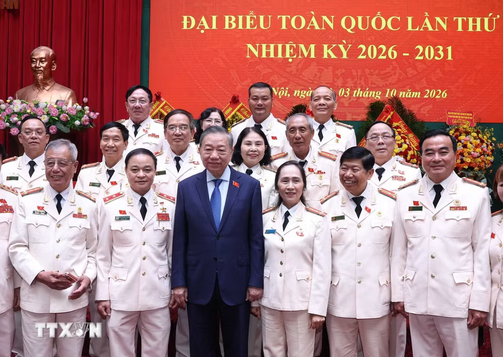 ttxvn_tong-bi-thu-chu-tich-nuoc-du-dai-hoi-toan-quoc-lan-thu-ii-hoi-cuu-cong-an-nhan-dan-viet-nam-6.jpg