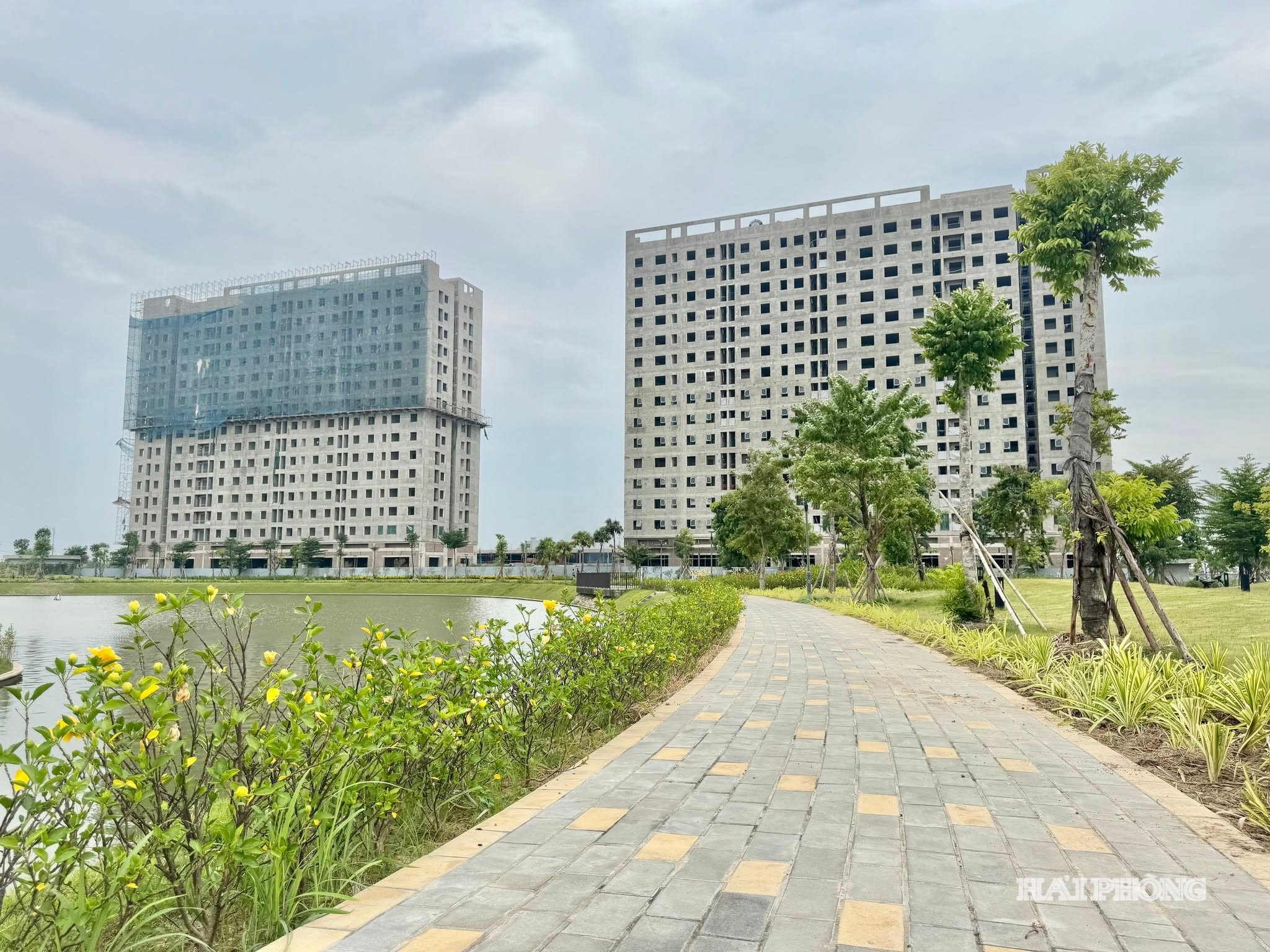 ta-phu-hung-f39968715ee58ae21a6023167da1ddc2.jpg