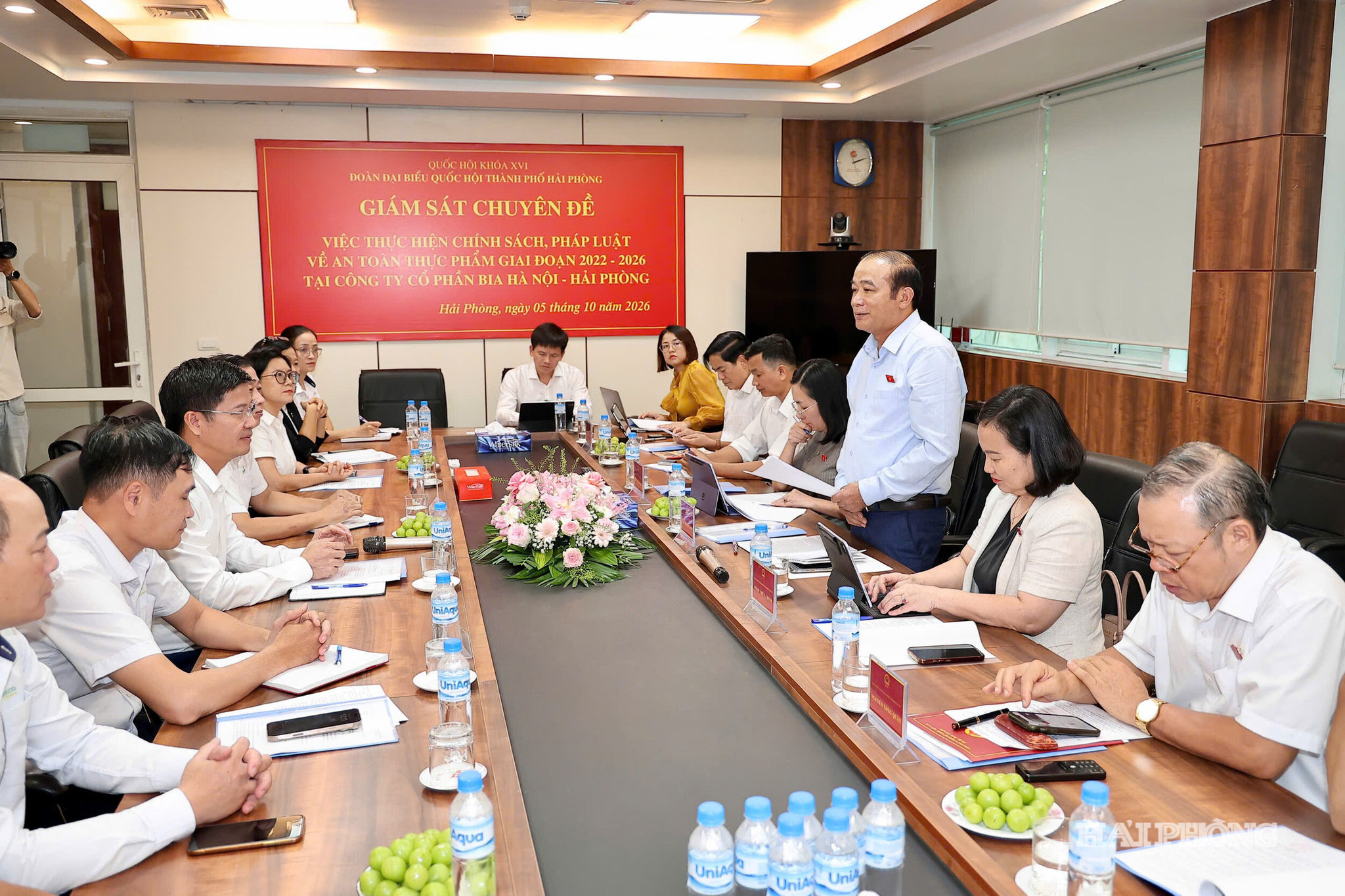 cong-ty-bia.jpg