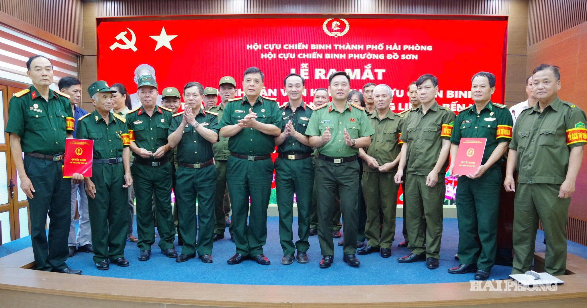 cuu-chien-binh-61.jpg