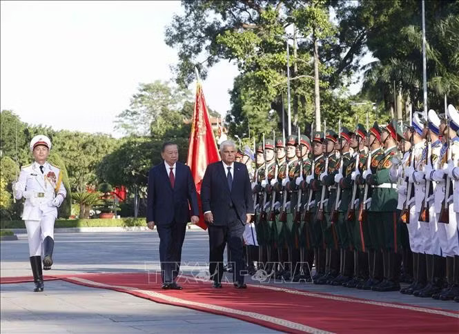 media3.baotintuc.vn-images-tyyp8p8sxcuok8rwrmyjntp_6k10ryogn_epyk6a9q4jjoes1mwjzkrslmvnpr0apzshtpclrqnub5ylixwlla-_tong-thong-panama-4219.jpg.avif