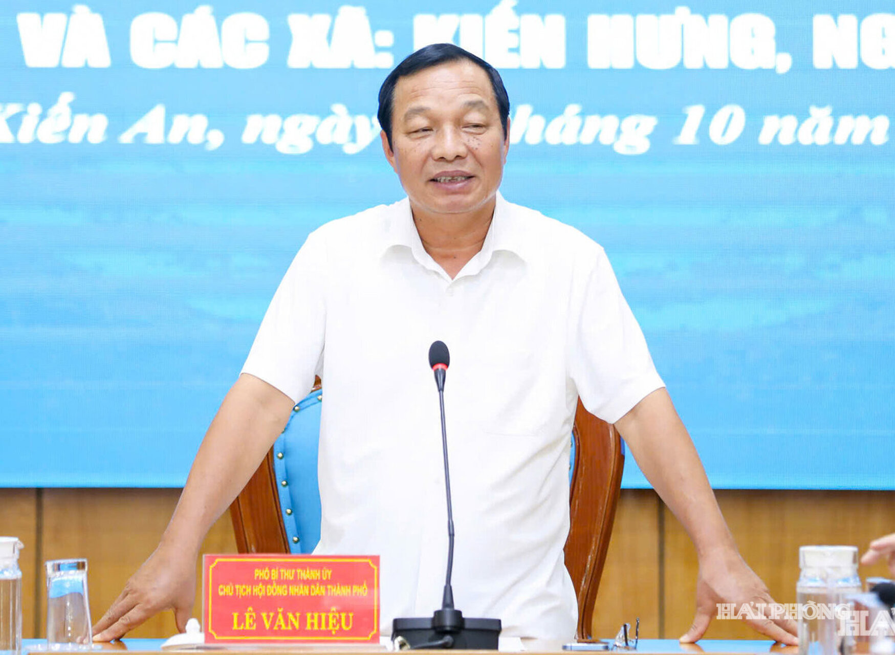 le van hieu