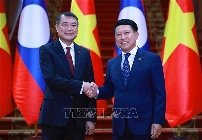 mey05edlswnyfgnddhvjl6qoey1qxdp4-_potal-thu-tuong-le-minh-hung-hoi-dam-voi-thu-tuong-lao-saleumxay-kommasith-stand-9209.jpg.avif