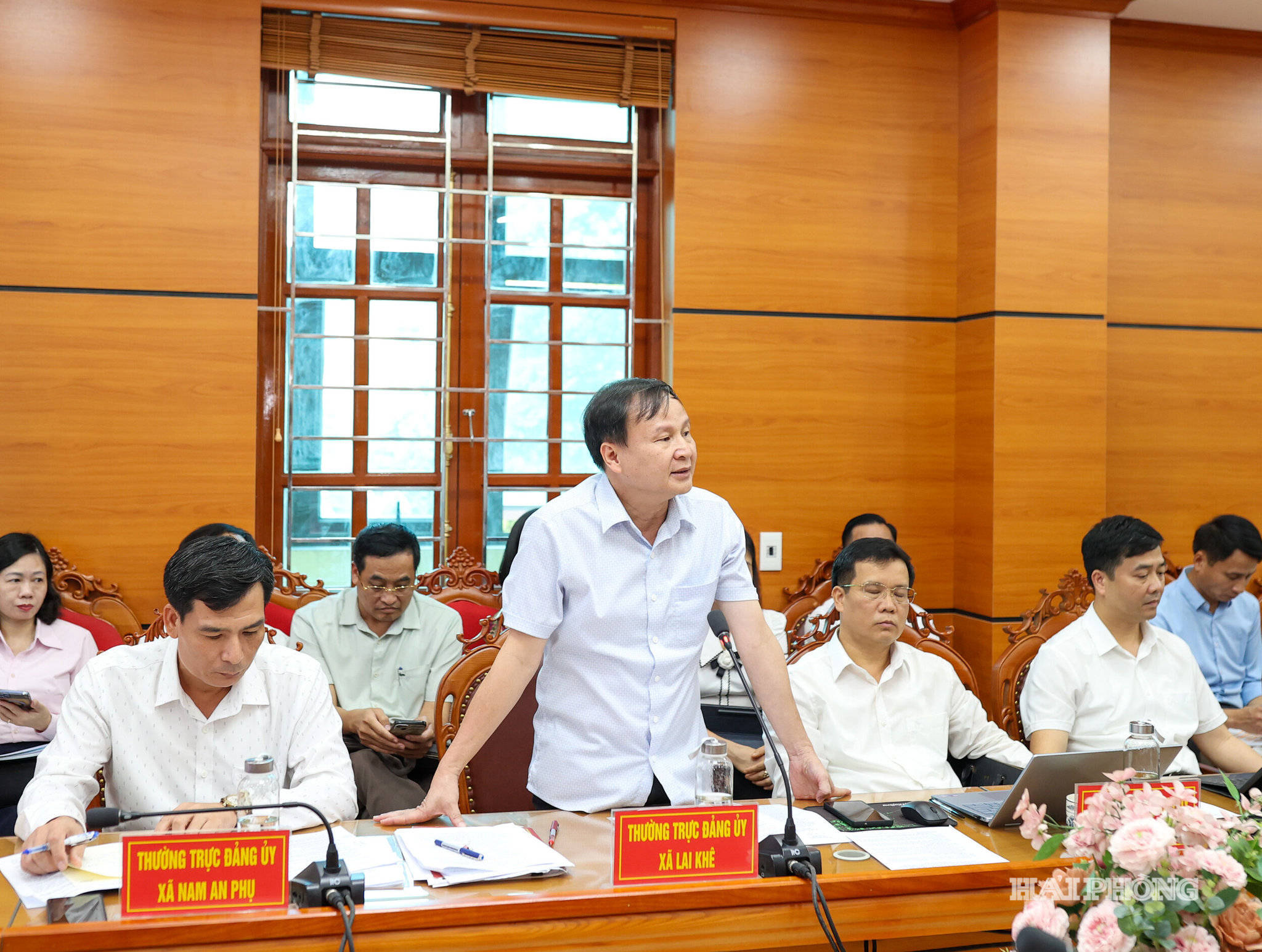 Đại diện các xã, phường phát biểu ý kiến