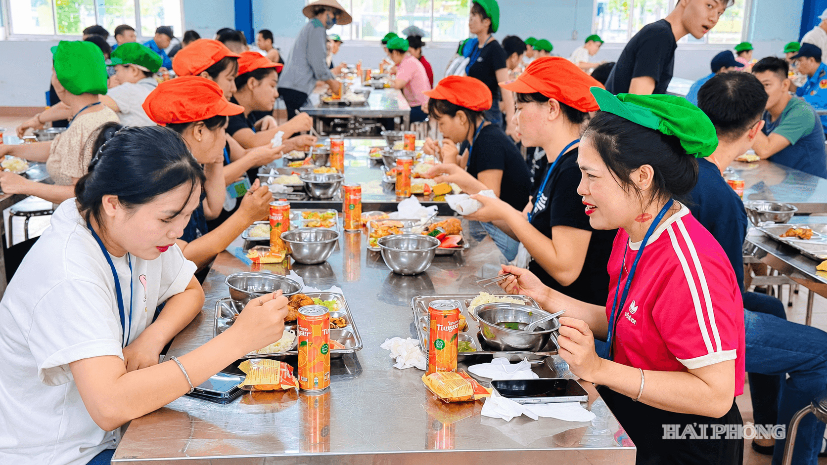 The Trade Union meals help strengthen solidarity among workers, trade unions and businesses.