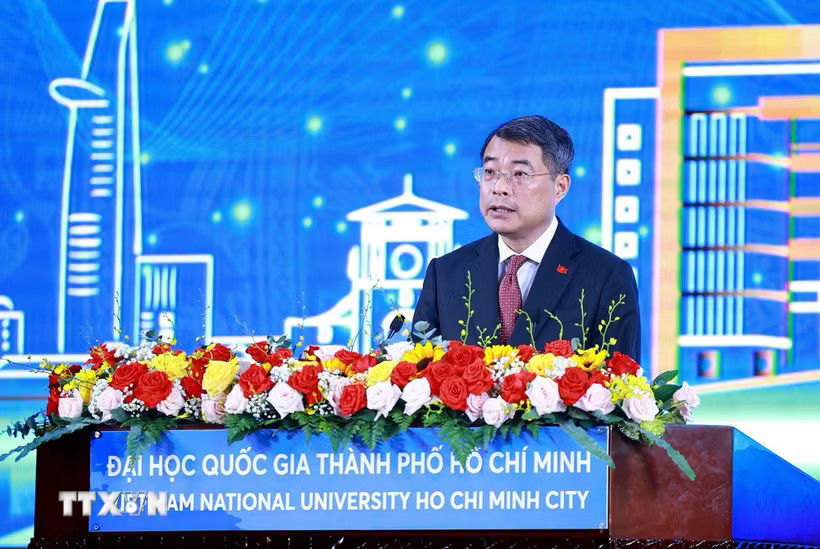 Thủ tướng Lê Minh Hưng phát biểu tại Lễ khai khóa Đại học Quốc gia Thành phố Hồ Chí Minh năm 2026. (Ảnh: Dương Giang/TTXVN)