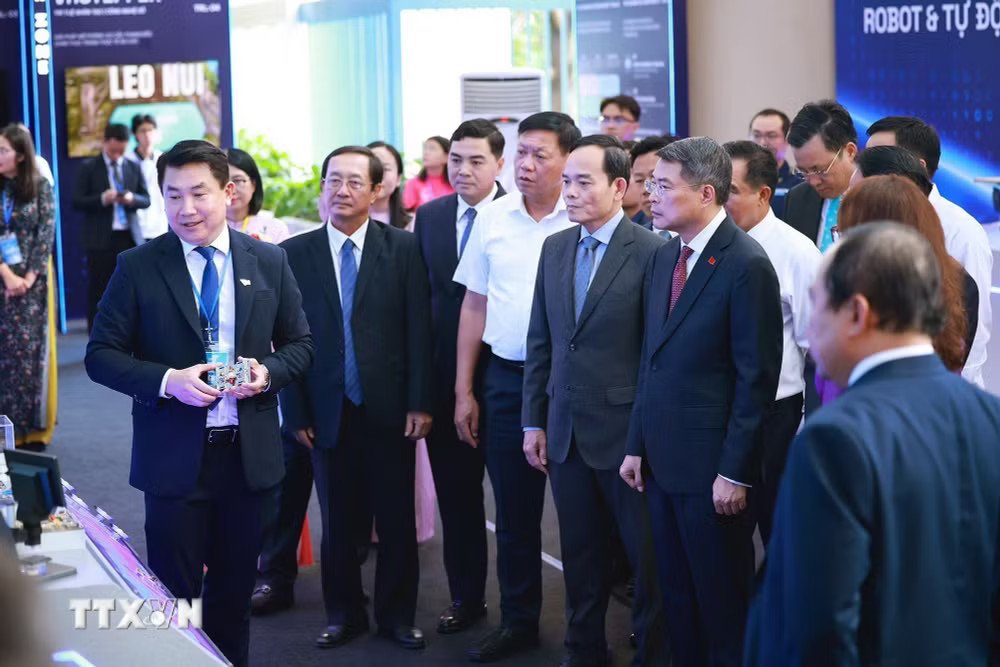 ttxvn_1310-thu-tuong-du-khai-khoa-dai-hoc-quoc-gia-thanh-pho-ho-chi-minh-3.jpg