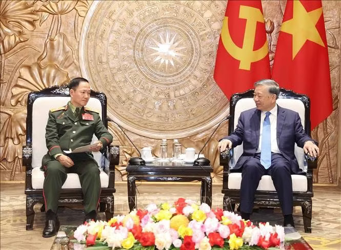 nkkijacm7sgstdzggyi07tgetghryfrr3a_t1on0ydxjq-_potal-tong-bi-thu-chu-tich-nuoc-tiep-bo-truong-quoc-phong-lao-stand-1694.jpg.avif