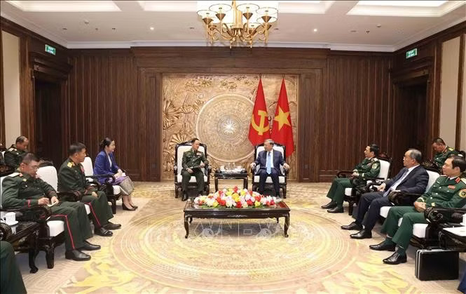 nnfccjyatnquejvjcuiplmprhdk8ffadqcbt0tqd9eadw-_potal-tong-bi-thu-chu-tich-nuoc-tiep-bo-truong-quoc-phong-lao-stand-8798.jpg.avif