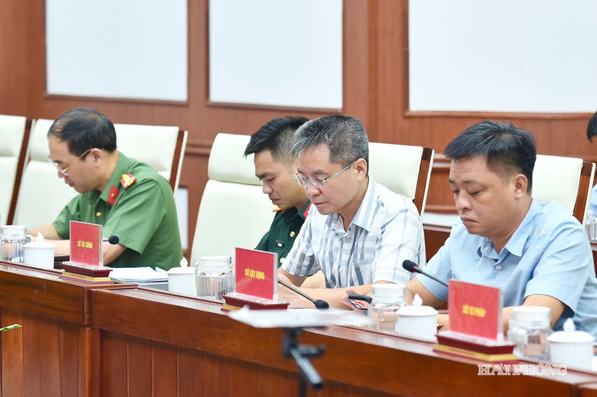 Các đại biểu dự tại điểm cầu Hải Phòng.