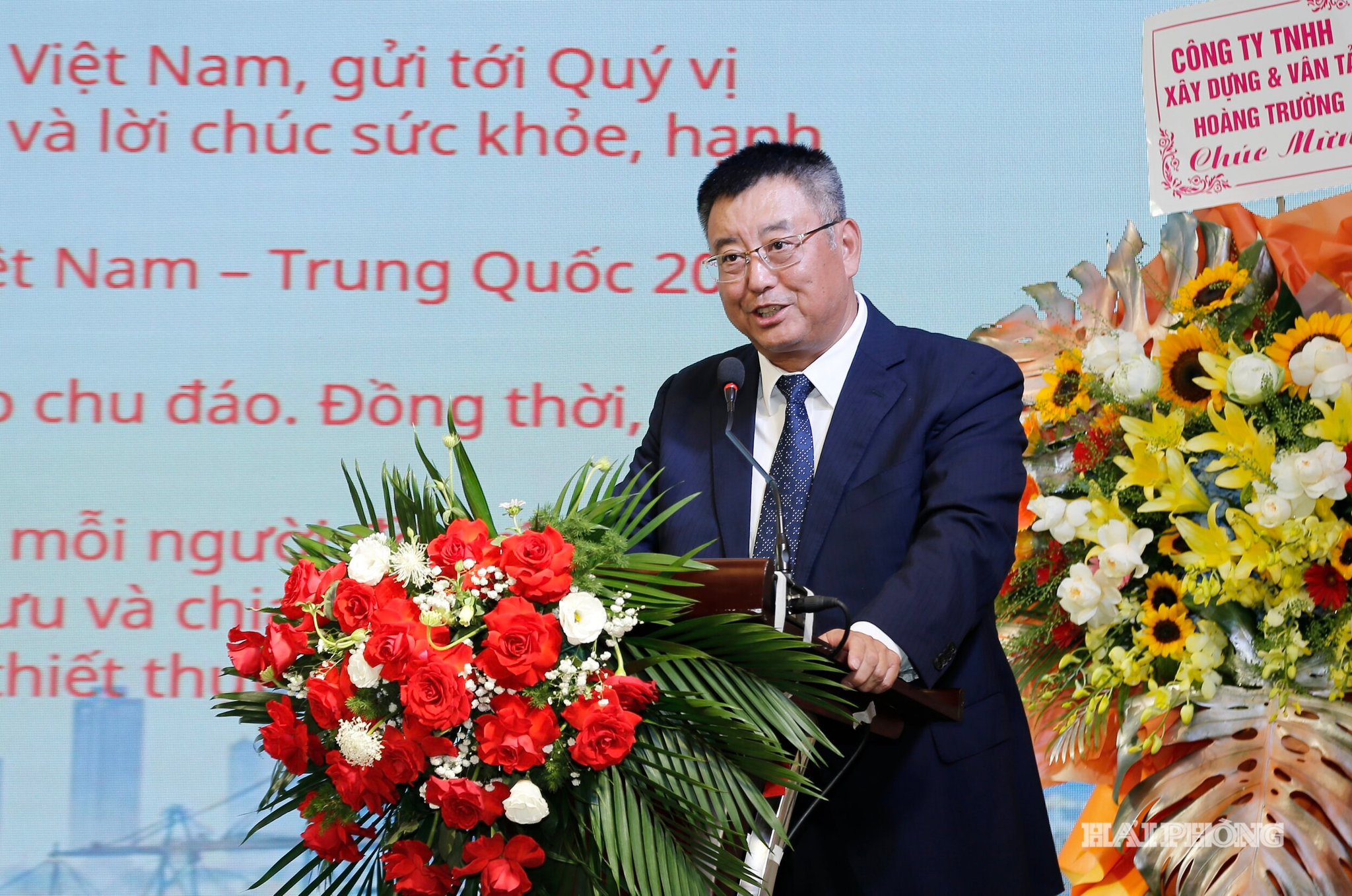 Ông Lý Vệ, Trưởng đại diện Hội các doanh nghiệp Trung Quốc tại Hải Phòng phát biểu tại chương trình.