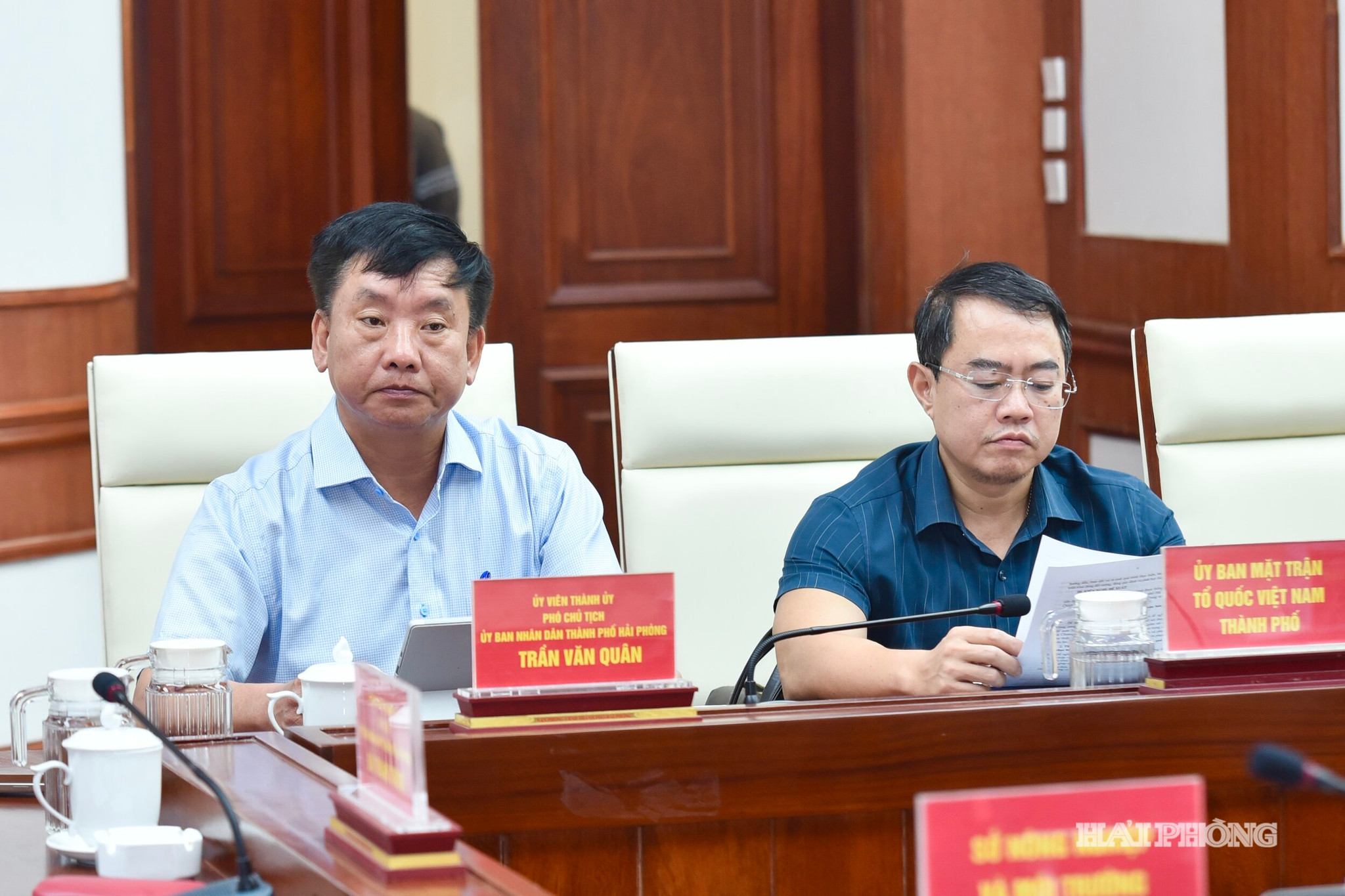 Đồng chí Trần Văn Quân, Phó Chủ tịch UBND thành phố dự hội nghị tại điểm cầu Hải Phòng.
