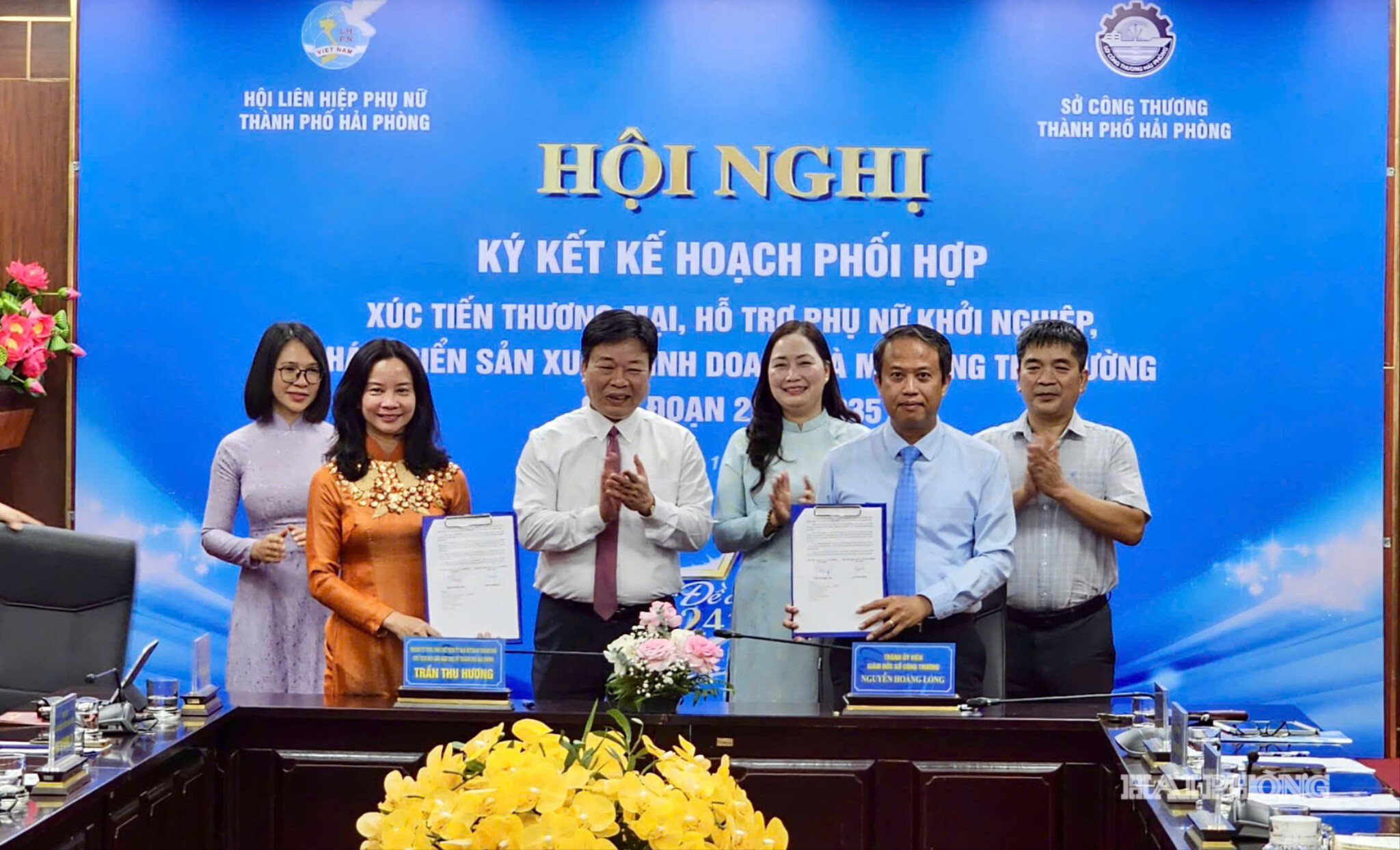 phu-nu-ky-ket-1(1).jpg