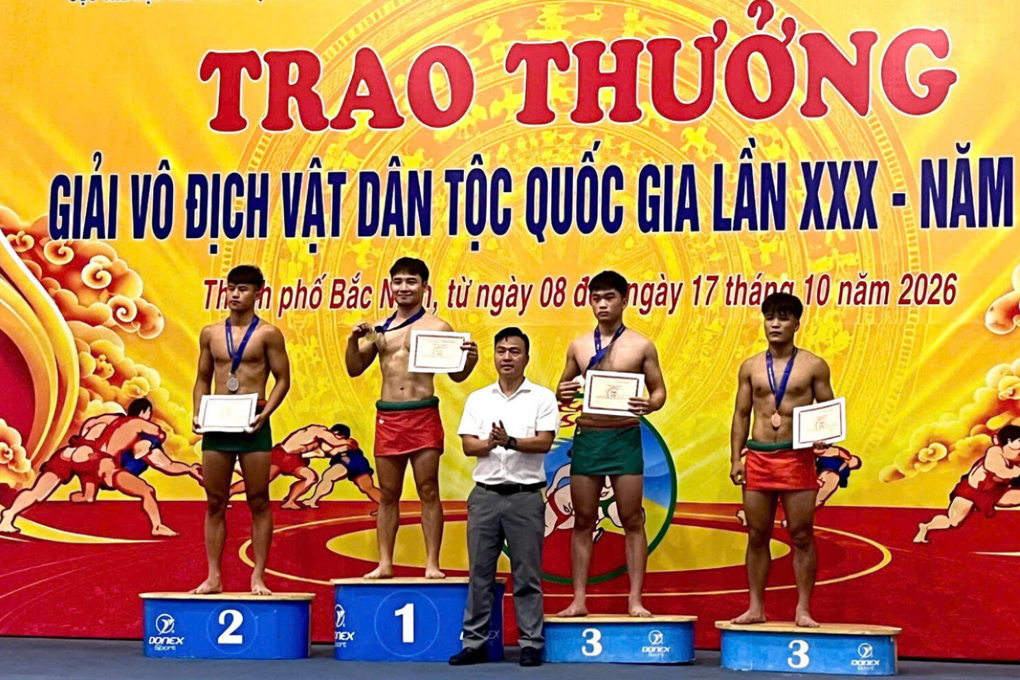 2aobor5dx3jt4siyvxv84z4fnuahasiskotniucm(1).jpg
