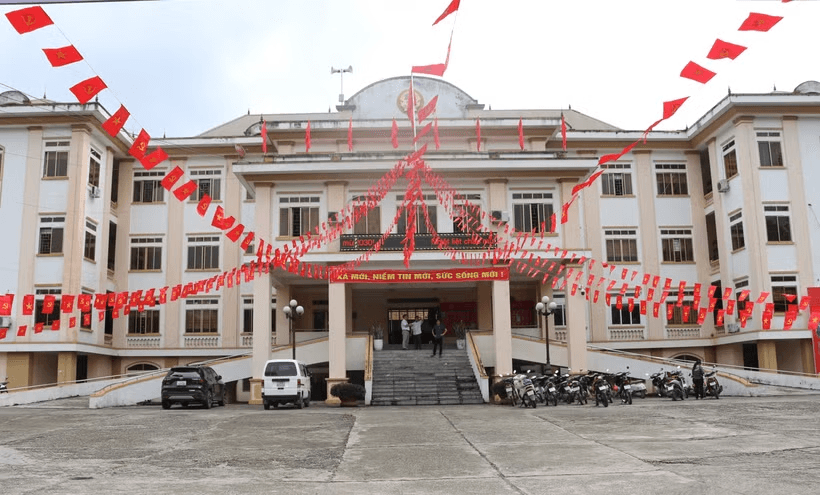 trung-tam-chinh-tri.png