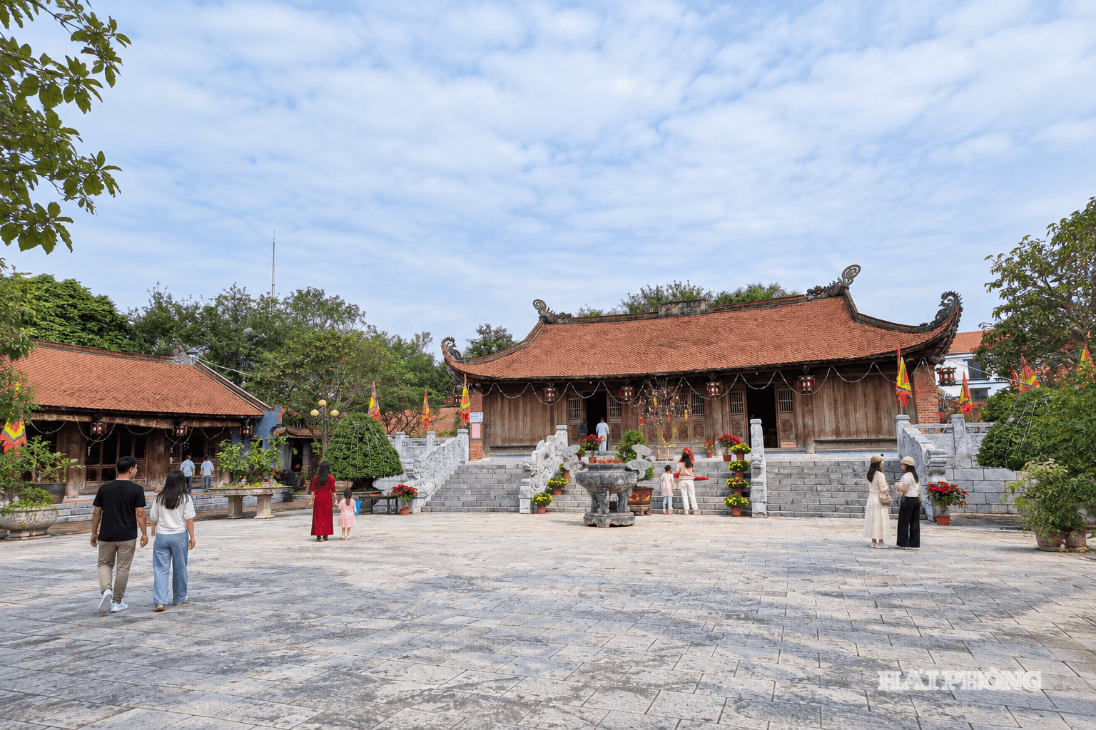 khuc-thua-du.png
