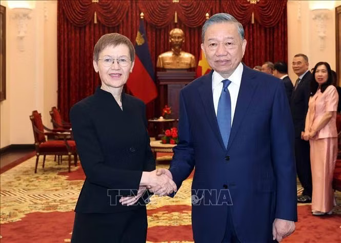 epxjdwn-dcsqjmdp56rsh2b7rtyz0bejwtm7wes1znpq-_potal-tong-bi-thu-chu-tich-nuoc-to-lam-tiep-thu-tuong-liechtenstein-stand.jpg.avif