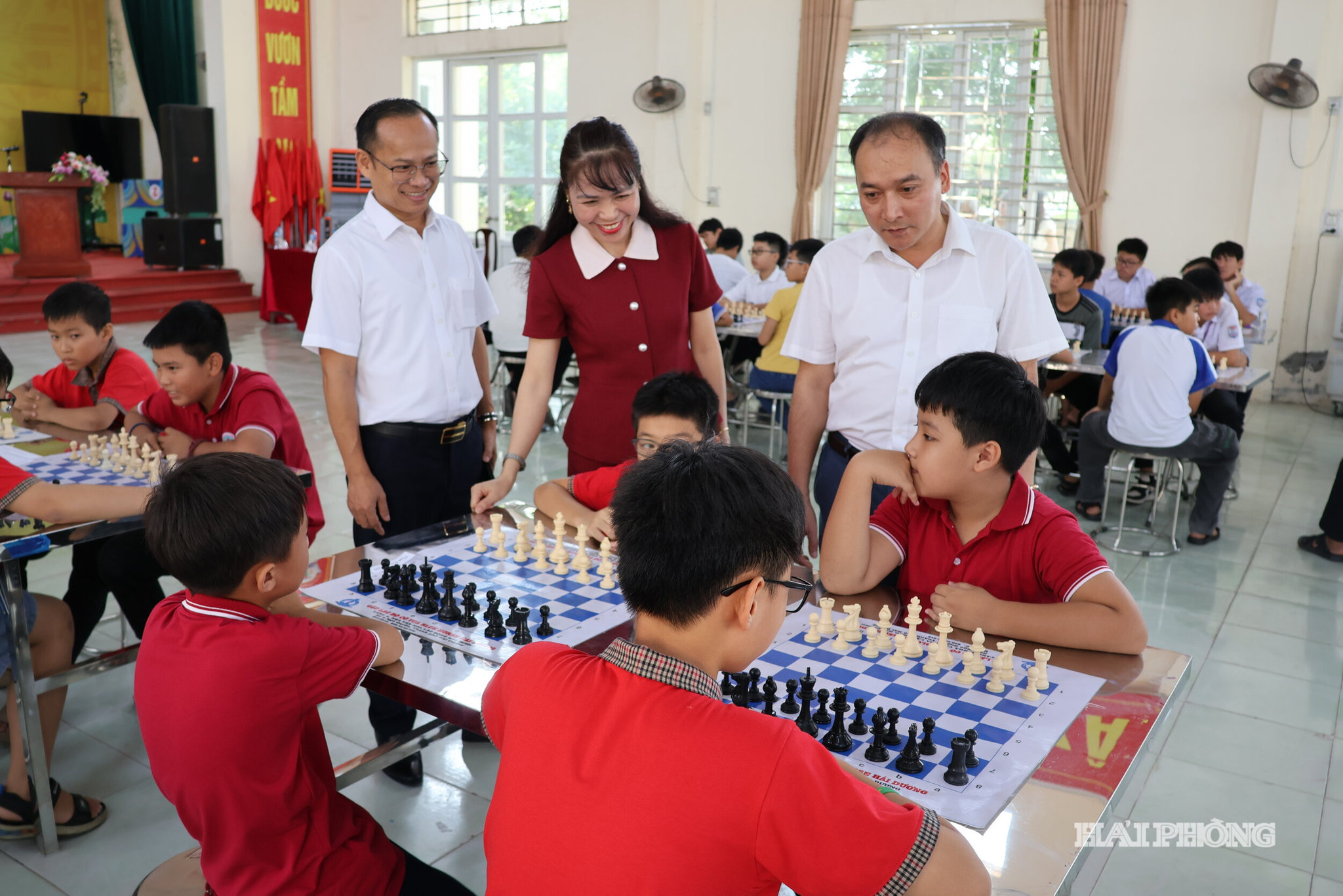 lanh-dao-xa-thanh-ha.jpg