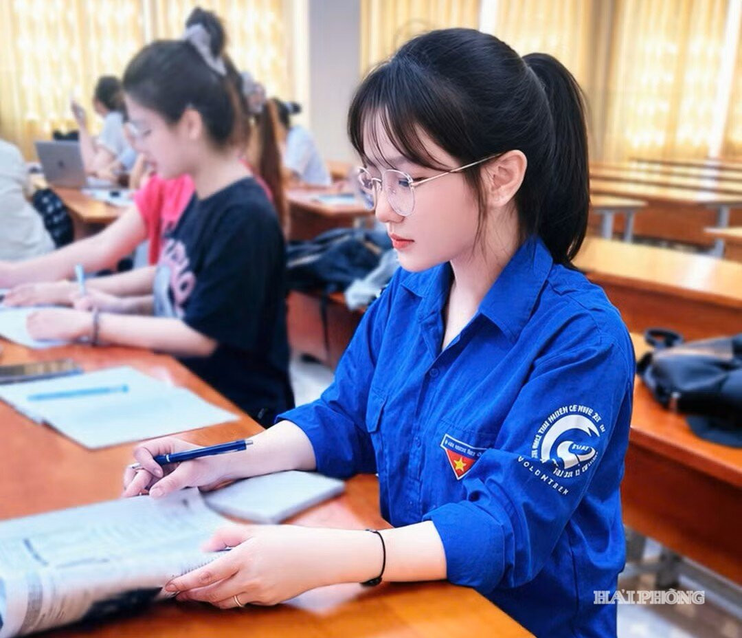 nong-kim-ngan-sinh-vien-nganh-duoc.jpg