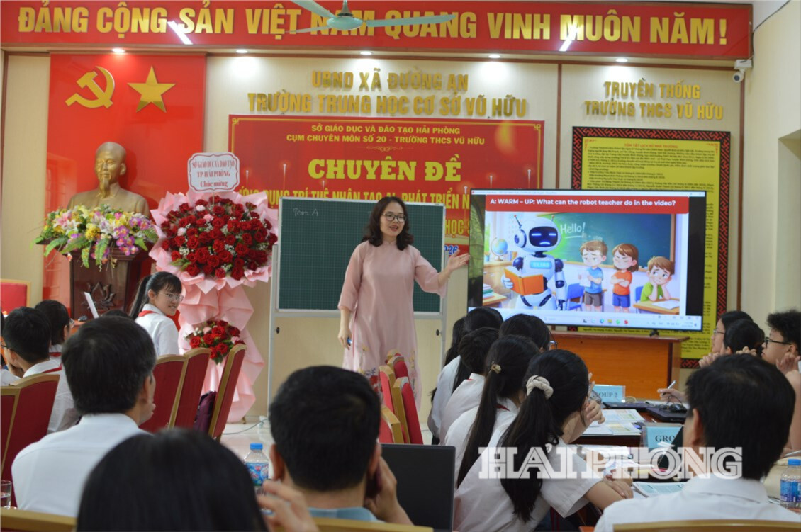 giao-vien-giang-day(1).jpg