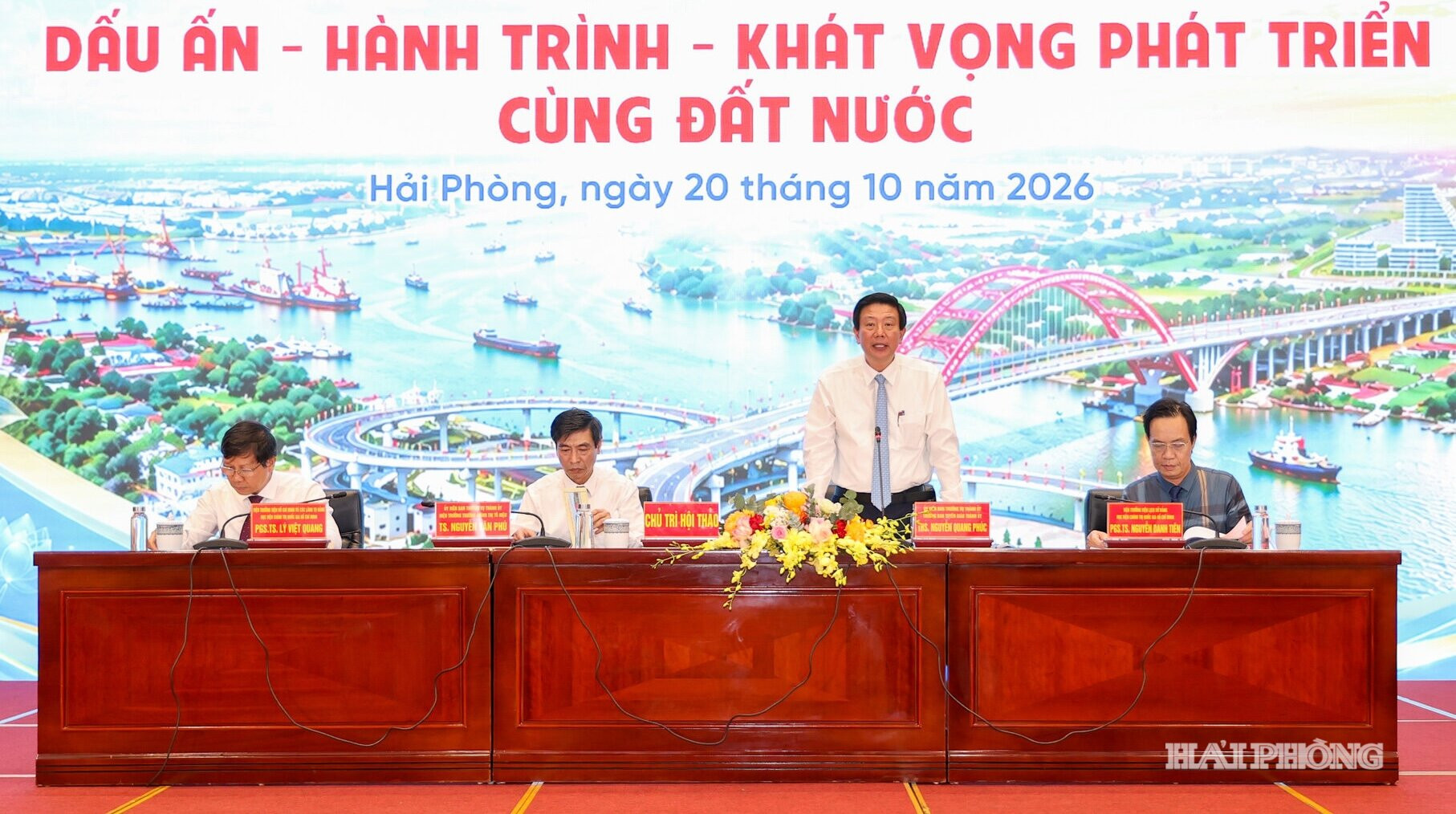 hoi-thao(1).jpg