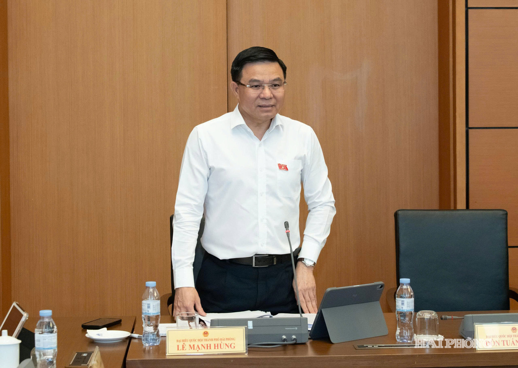 le-manh-hung.jpg