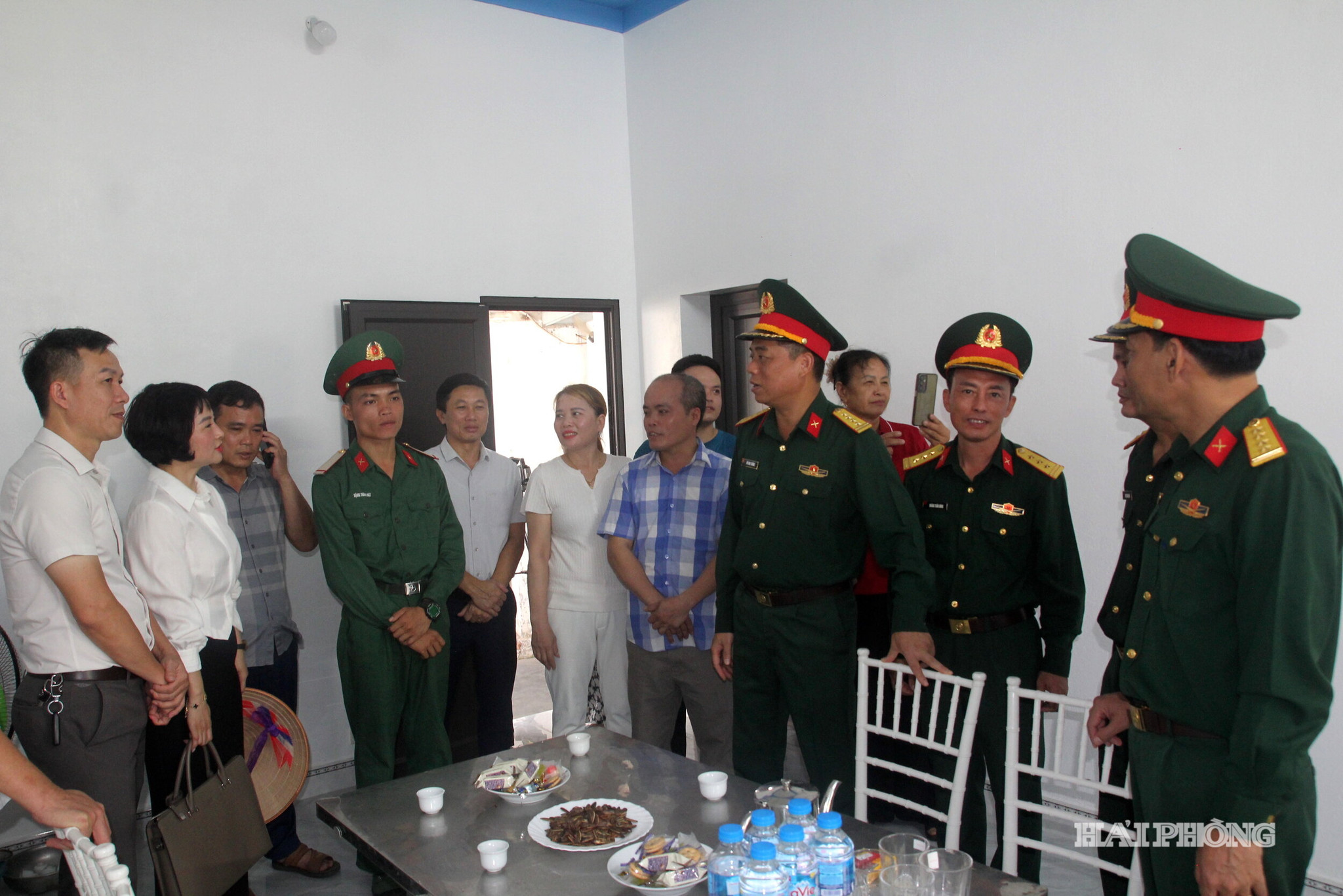 nha-dong-doi1.jpg