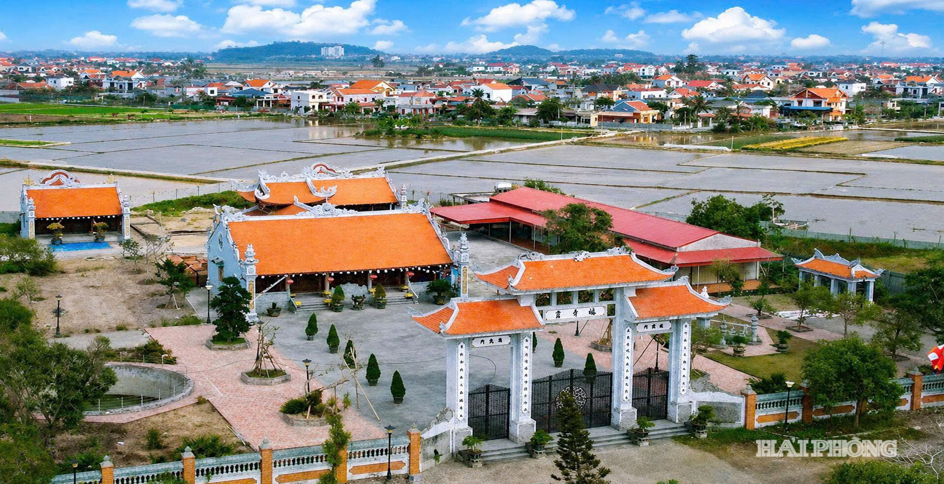 nhan-trai-1.jpg