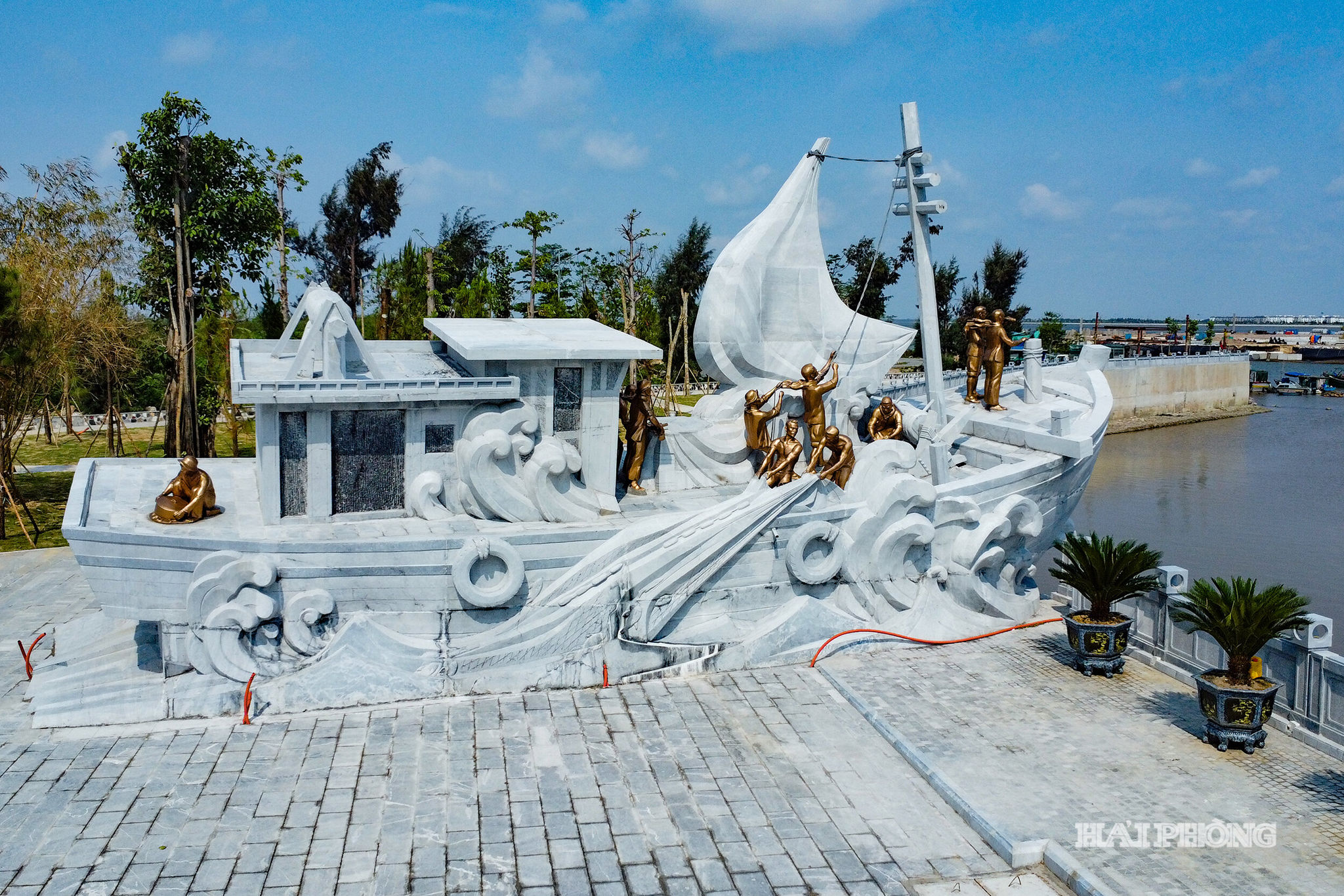 tau khong so11