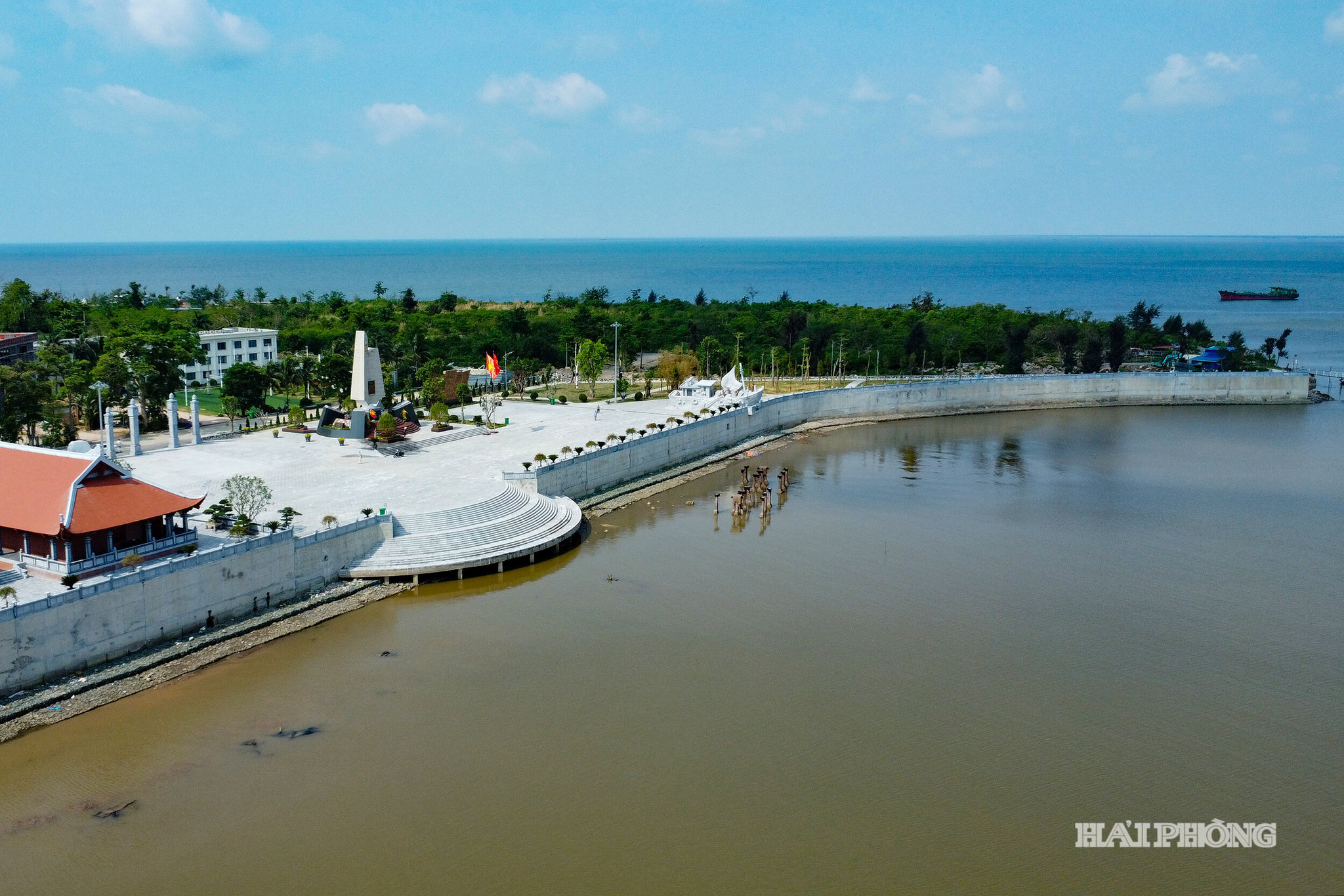 tau khong so9