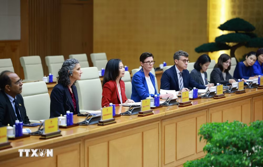 ttxvn_2310-thu-tuong-tiep-dieu-phoi-phien-thuong-tru-lhq-va-truong-dai-dien-cac-to-chuc-lien-hop-quoc-tai-viet-nam-7.jpg