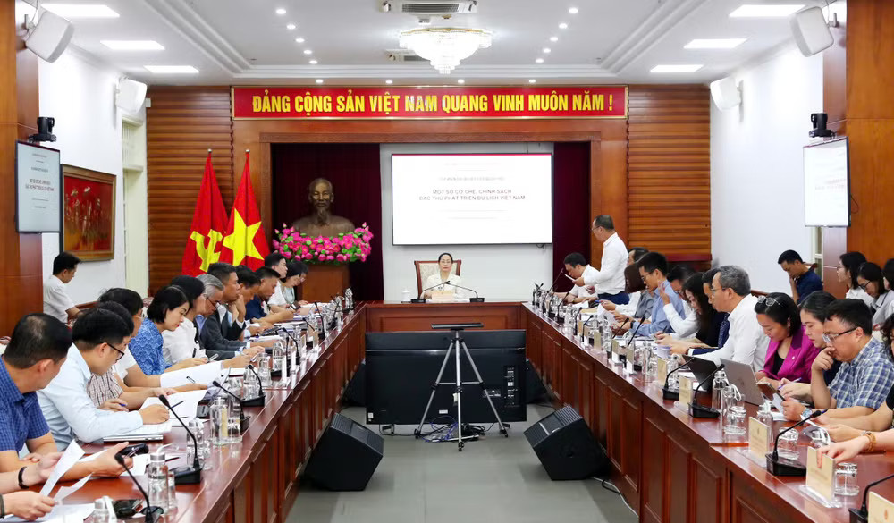 2610-du-lich-viet-nam-1203.jpg