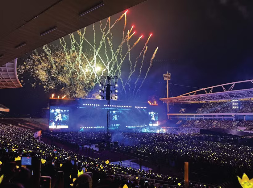 BIGBANG đã khép lại hai đêm diễn tại Hà Nội bằng một đêm cuối đầy cảm xúc. (Ảnh: Vietnam+)