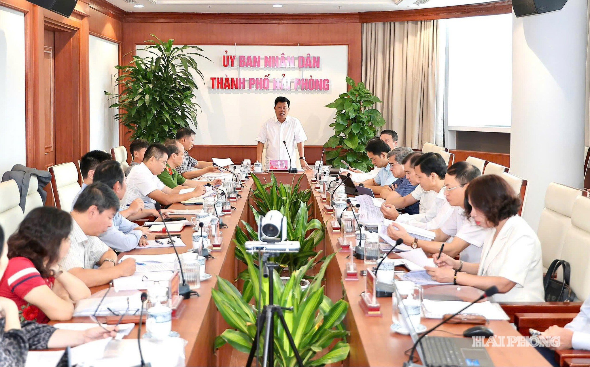 nha-dat-cong1.jpg