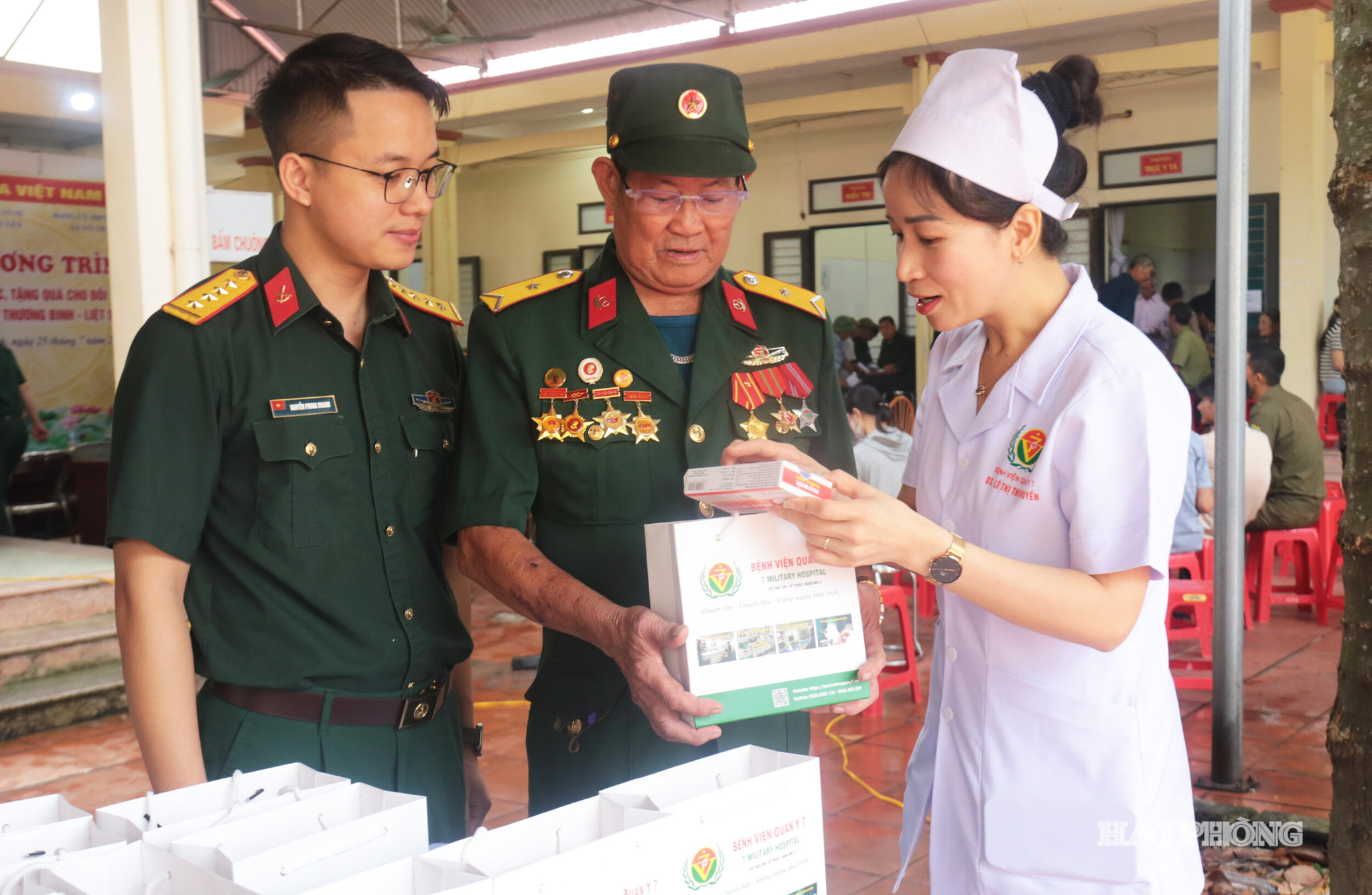 3. Bệnh viện Quân y 7 cấp thuốc miễn phí cho đối tượng chính sách