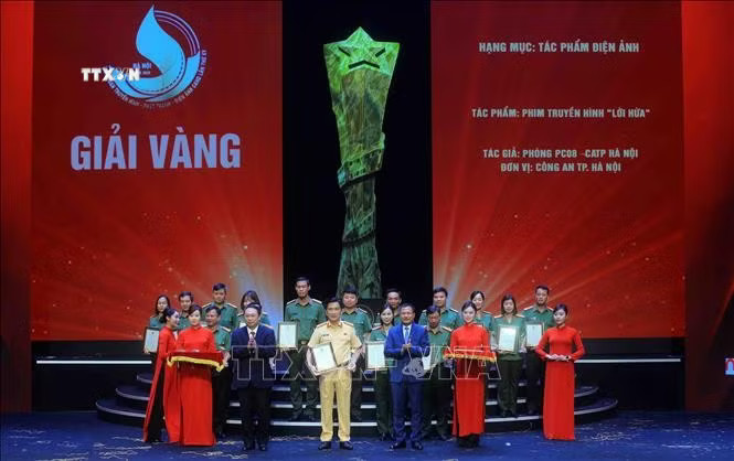 amvx-z0n6qqcpdph8c4-_vna_potal-be-mac-lien-hoan-truyen-hinh-phat-thanh-dien-anh-cong-an-nhan-dan-lan-thu-15-stand-4163.jpg.avif
