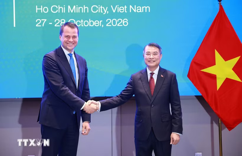 kbrqho5w6kqcnwpz-_ttxvn_thu-tuong-le-minh-hung-tiep-giam-doc-dieu-hanh-dien-dan-kinh-te-the-gioi-stephan-mergenthaler-1.jpg.avif