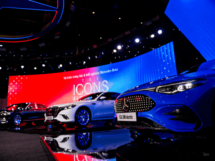 Chốt giá bán Mercedes-Benz CLA 200 Electric tại Việt Nam - 9
