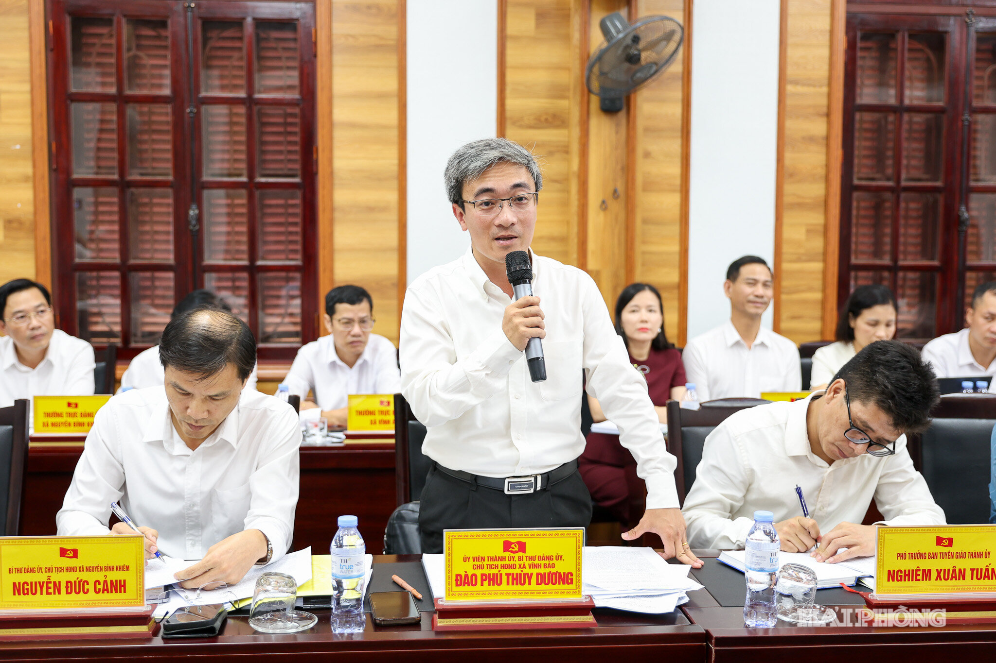 Đại diện các xã phát biểu ý kiến