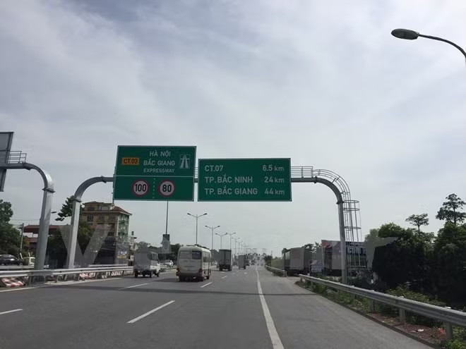 Tuyến cao tốc Hà Nội-Bắc Giang được nghiên cứu mở rộng quy mô từ 4 lên 8 làn xe. (Ảnh: Vietnam+)