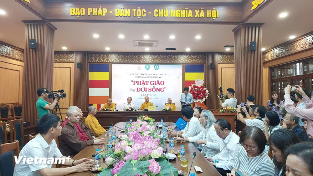 vnp_ngoavan-4.jpg