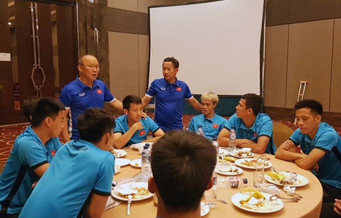 Ông Park yêu cầu chi tiết cho bữa ăn của đội tuyển U23 và ĐTQG Việt Nam 
