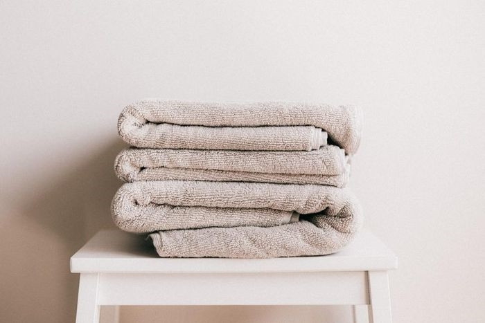  Khăn tắm được làm từ vải cotton tạo cảm giác mềm mịn và có độ bền cao. Ảnh: Karolina Grabowska/Pexels. 