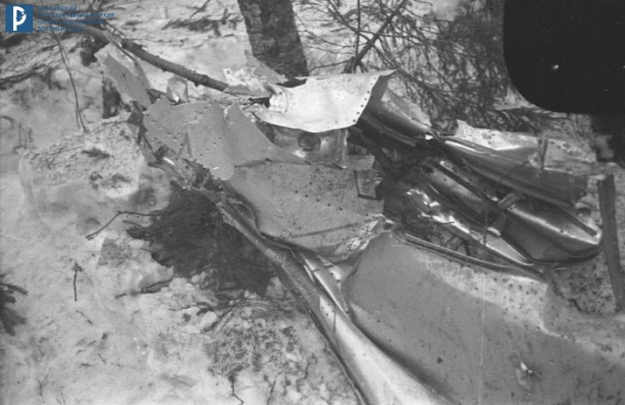 Lần đầu công bố ảnh vụ tai nạn của nhà du hành vũ trụ Yuri Gagarin - Ảnh 3.