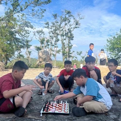 What's hot about the newly built Ban Co Tien tour?