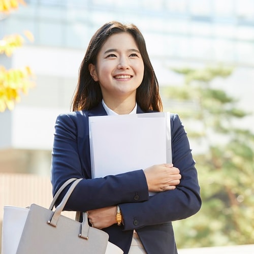 'Nhảy việc' trong mắt người trẻ - cơ hội hay rủi ro?