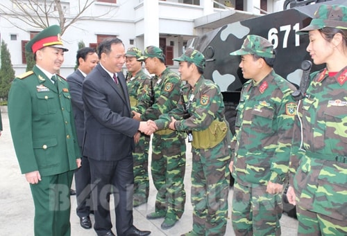 Lãnh đạo tỉnh thăm, chúc Tết các đơn vị trực Tết