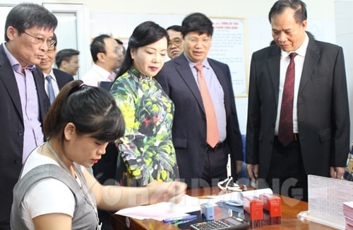Bộ trưởng Y tế thăm, làm việc tại Hải Dương